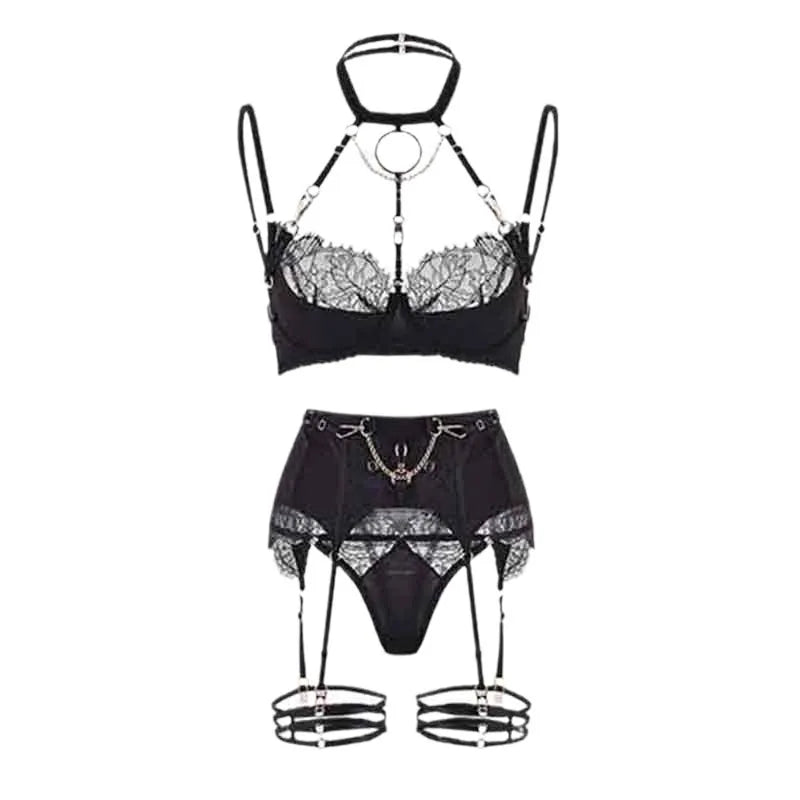 Komplet bielizny z koronką i ozdobnymi łańcuszkami - Pernille