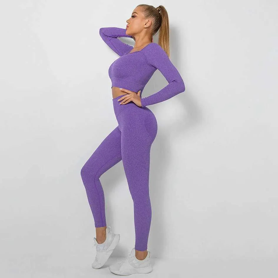 Sportowy komplet top i legginsy - Pernille