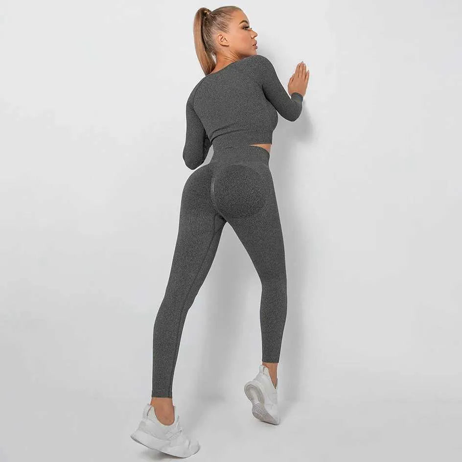 Sportowy komplet top i legginsy - Pernille