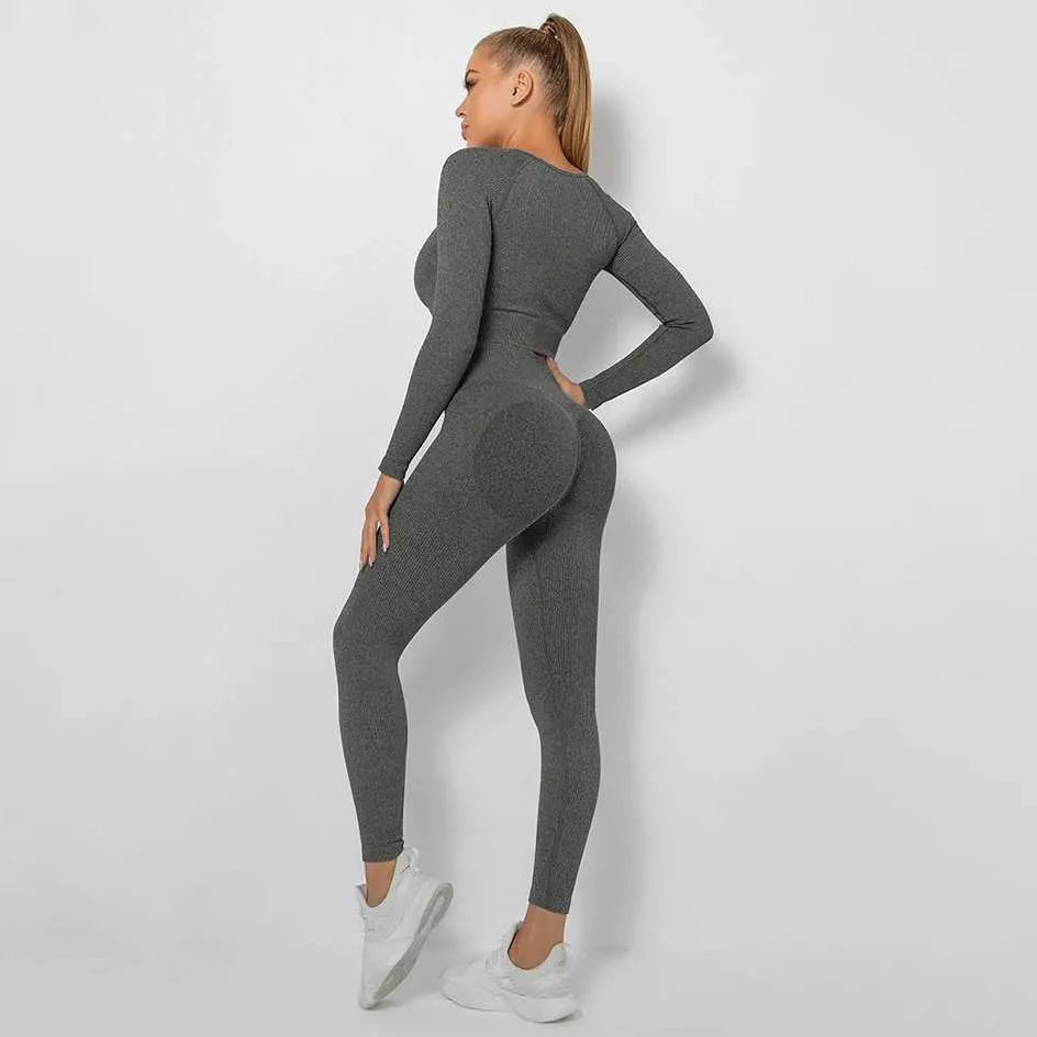 Sportowy komplet top i legginsy - Pernille
