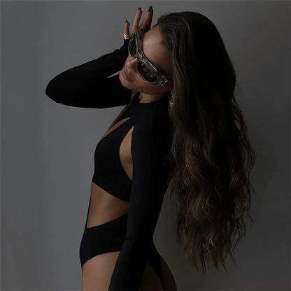 Czarne body z wycięciami - Pernille