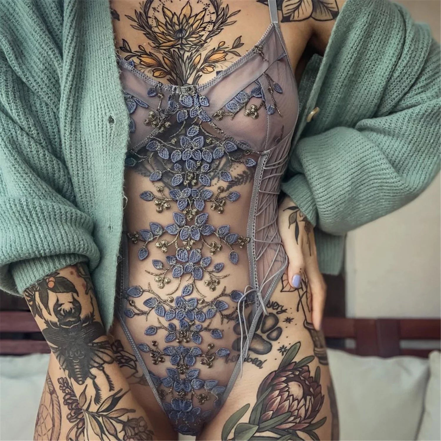 Wiązane body w kwiaty - Pernille