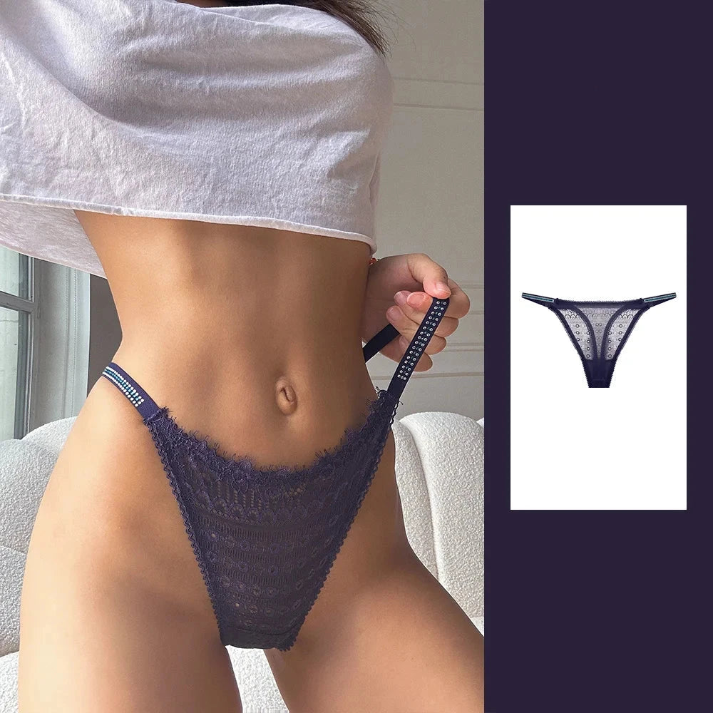 Koronkowe stringi z wysokim stanem - Pernille