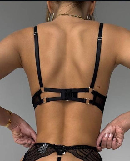 Koronkowy komplet bielizny z paskami - Pernille