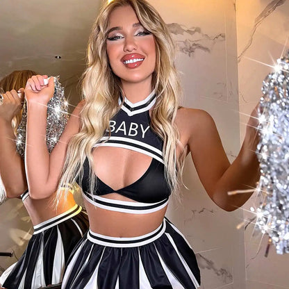 Kostium Cheerleaderki z Topem i Plisowaną Spódniczką - Pernille