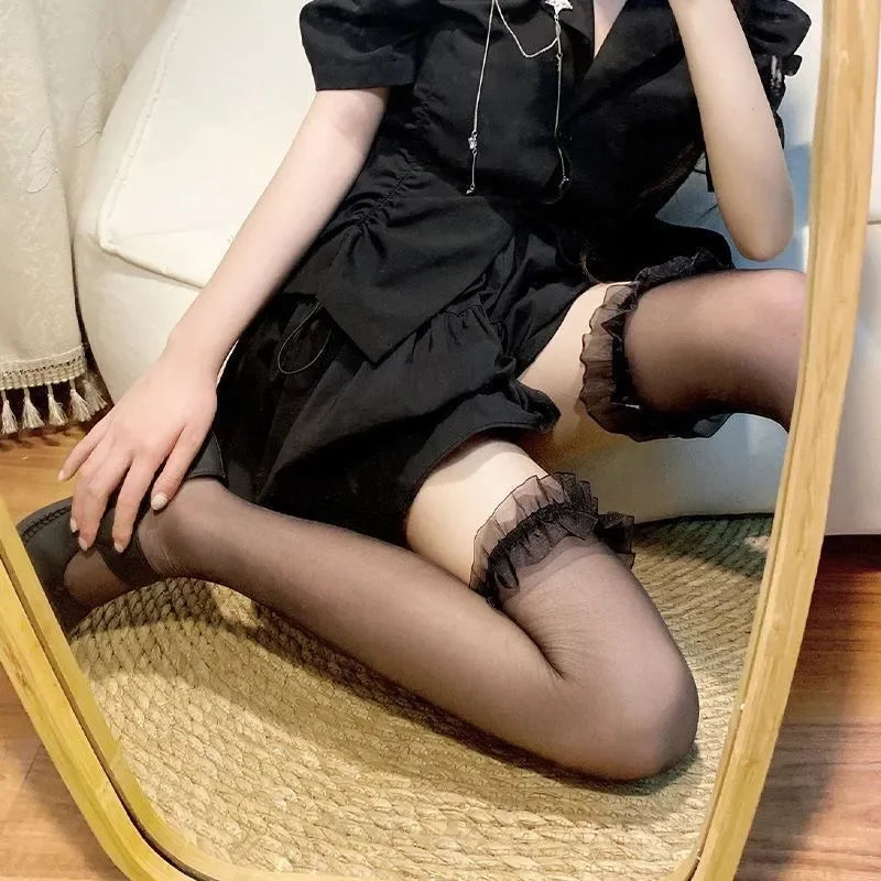 Zakolanówki z falbanką - Pernille