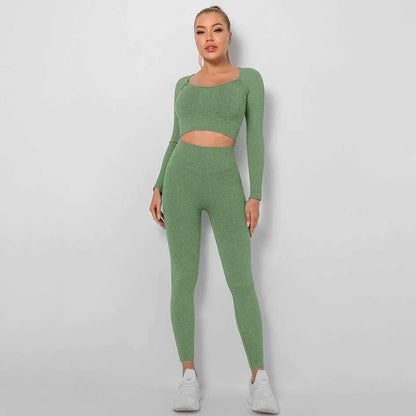 Sportowy komplet top i legginsy - Pernille